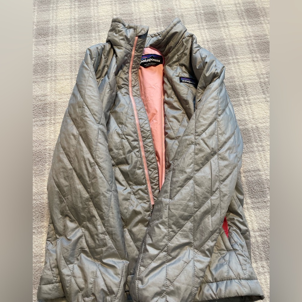 Girls Patagonia Jacket. Grey and Pink. Size Medium. 10.